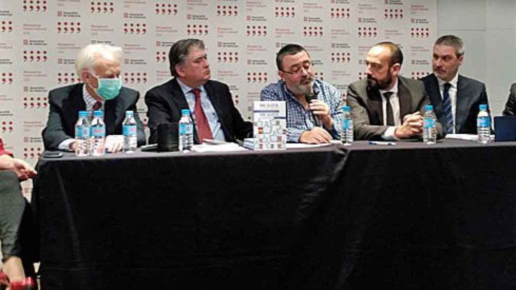 Anna Grau, Albert Boadella, Xavier Horcajo, Sergio Fidalgo, Jordi Cañas, Josep Ramon Bosch y Albert Castillón, durante la presentación en Madrid del libro 'Me gusta Catalunya, me gusta España'