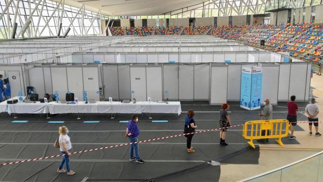 Imagen de un centro de vacunación masiva en Cataluña / EP