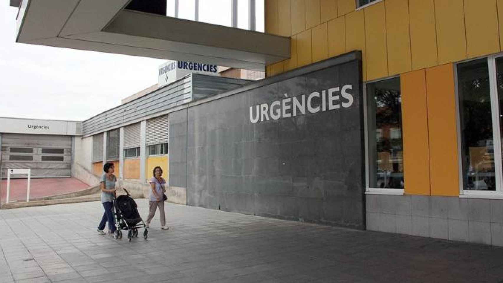 Entrada a las urgencias del Hospital Parc Taulí, que vivió una fiesta de médicos en primavera / CG