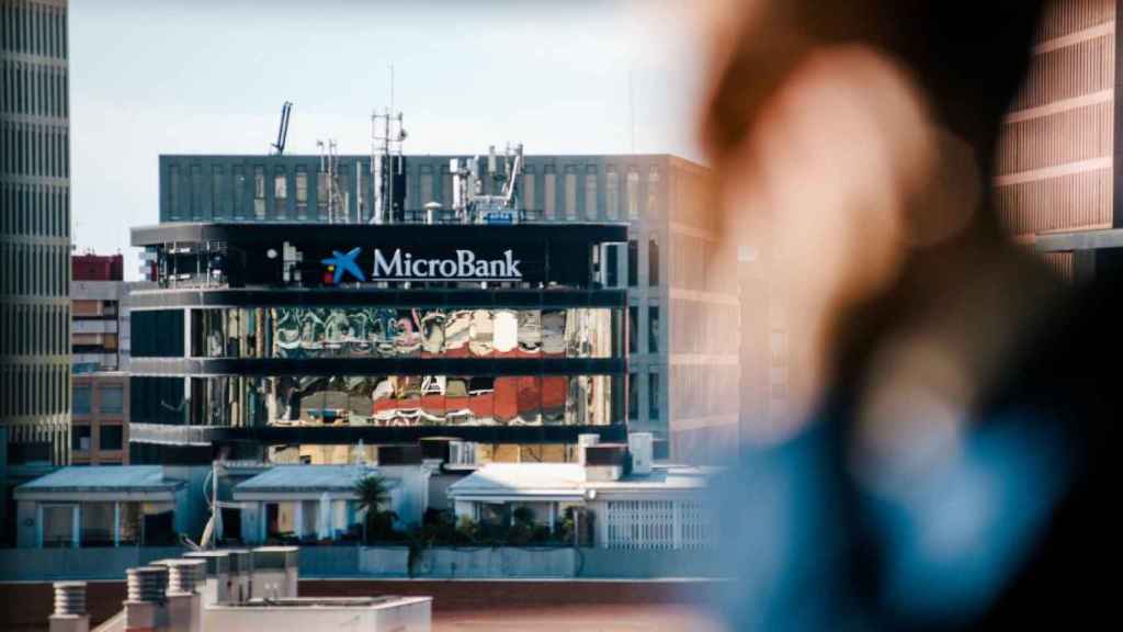 Vista de la sede de Microbank desde un edificio cercano / CAIXABANK