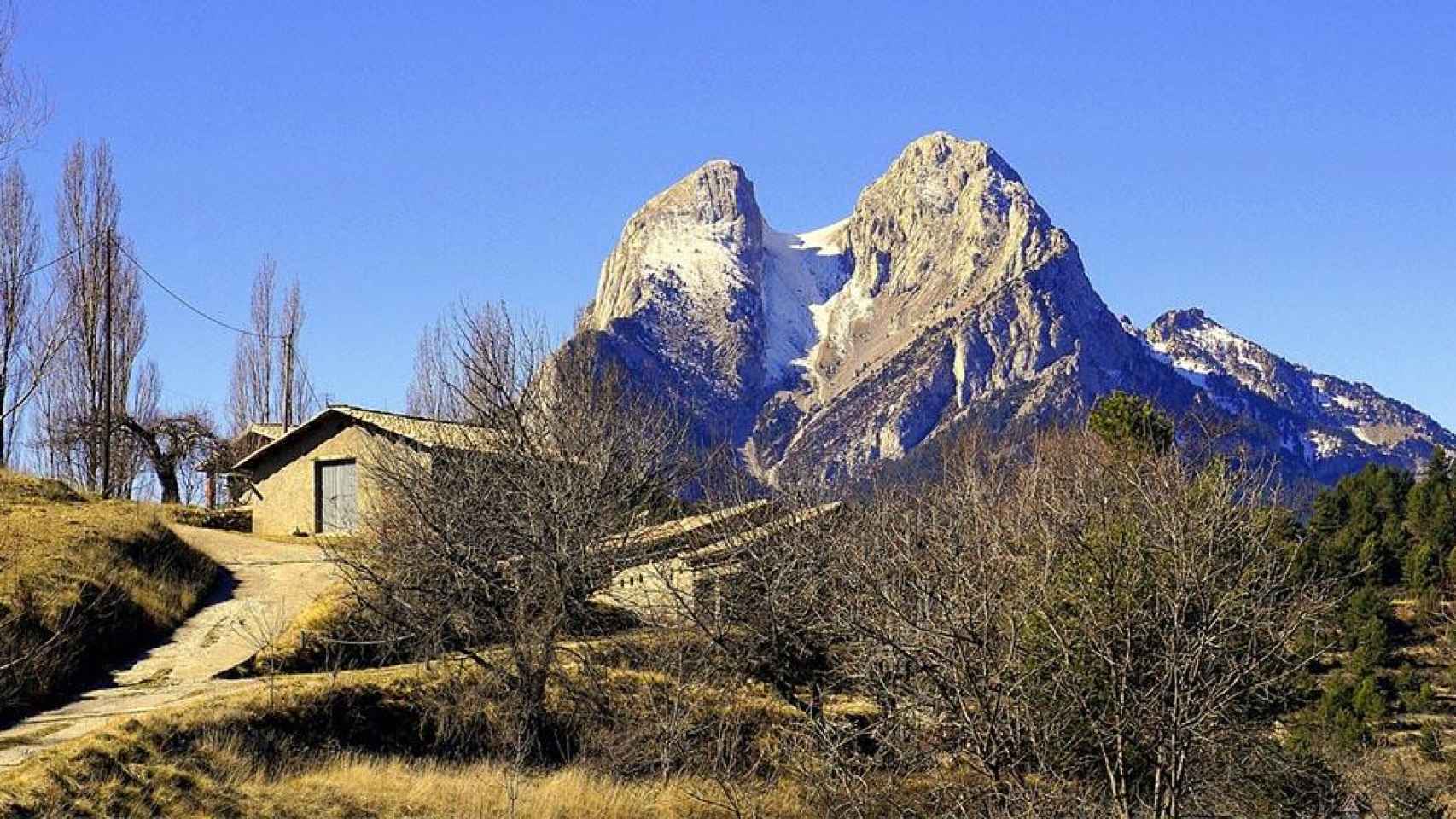 El Pedraforca, uno de los picos más emblemáticos de las comarcas de Barcelona / PIXABAY