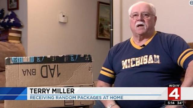 Terry Miller, el hombre que recibe regalos sin pedirlos