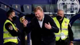 Ronald Koeman lamentando uno de los goles del Levante / EFE