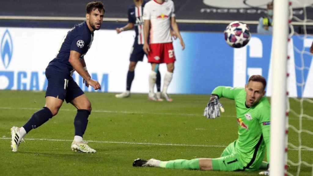 Juan Bernat en un partido del PSG / EFE