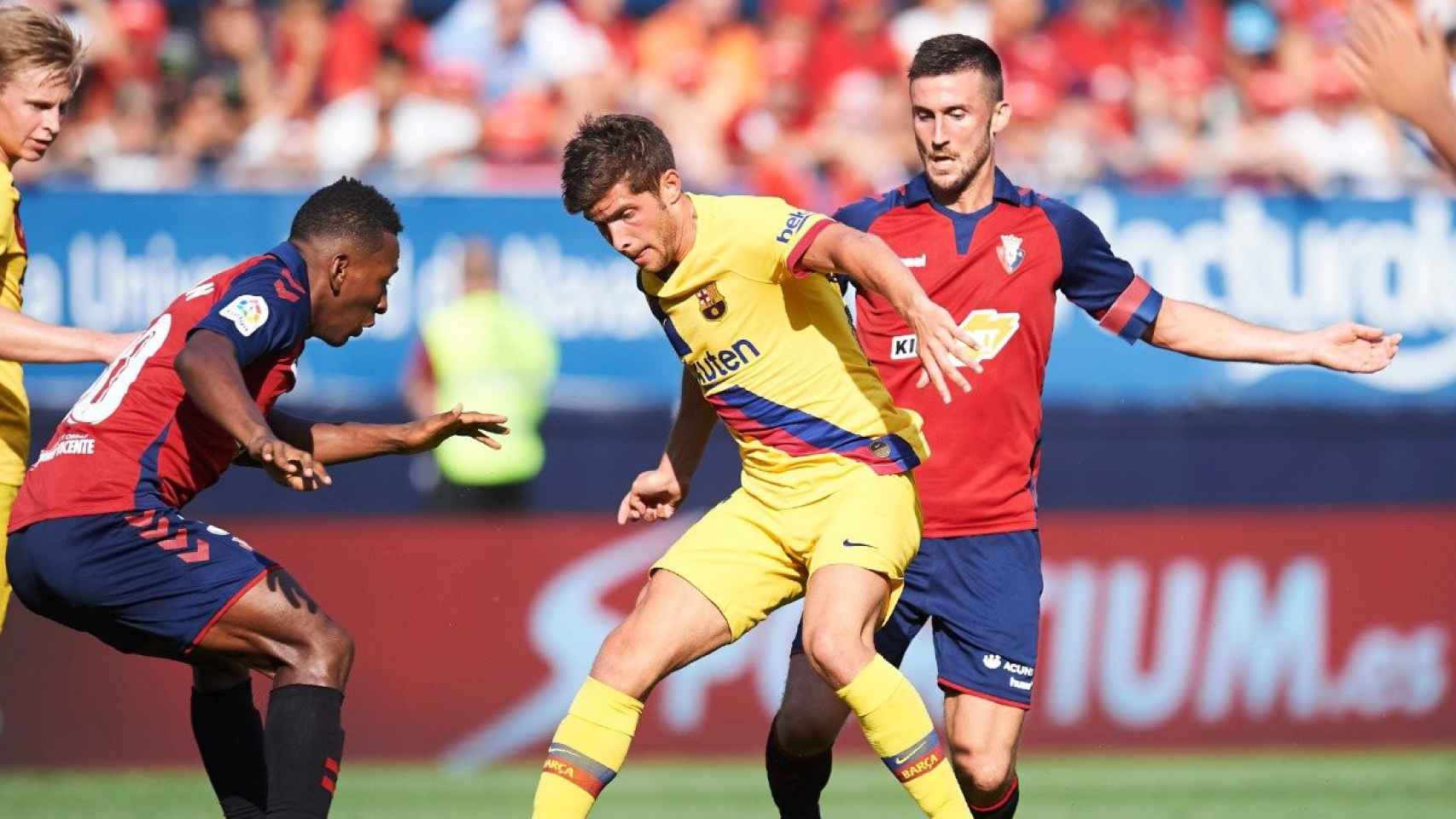 Sergi Roberto, en un partido contra Osasuna | EFE