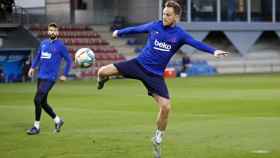 Ivan Rakitic entrenando con el Barça / FC Barcelona