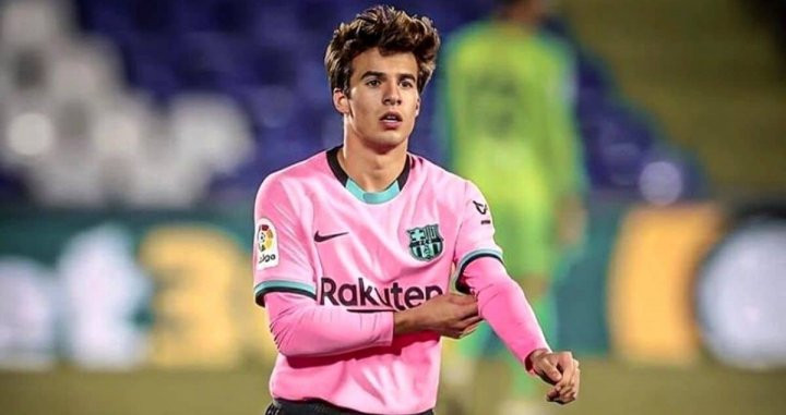 Riqui Puig, en un partido con el Barça | EFE