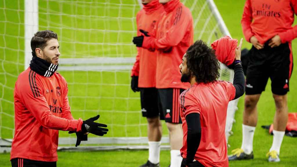 Sergio Ramos y Marcelo durante una sesión de entrenamiento del Real Madrid / EFE