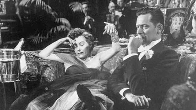 Gloria Swanson y William Holden, en un fotograma de 'El crepúsculo de los dioses' / EL CORREO