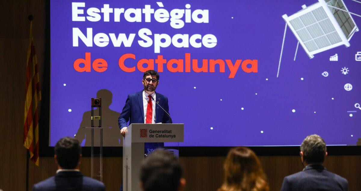 Jordi Puignero, vicepresidente y responsable de Política Digitales, en la presentación de los nanosatélites, uno de los proyectos estrella de la NASA catalana / GENCAT