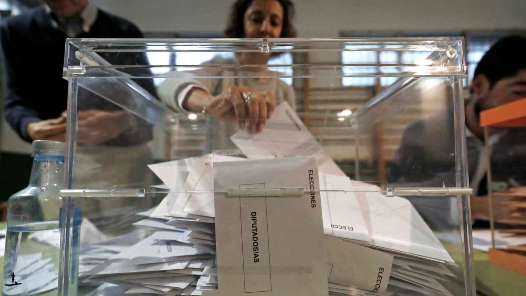 Las elecciones catalanas, que se han suspendido hasta el próximo 30 de mayo / EL ESPAÑOL