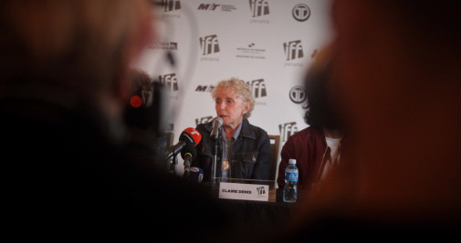 La directora de cine y guionista francesa Claire Denis da una rueda de prensa en Ciudad de Panamá con motivo del inicio del certamen / CARLOS LEMOS