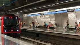 Imagen de archivo de la estación de metro de El Carmel, en Barcelona / EFE