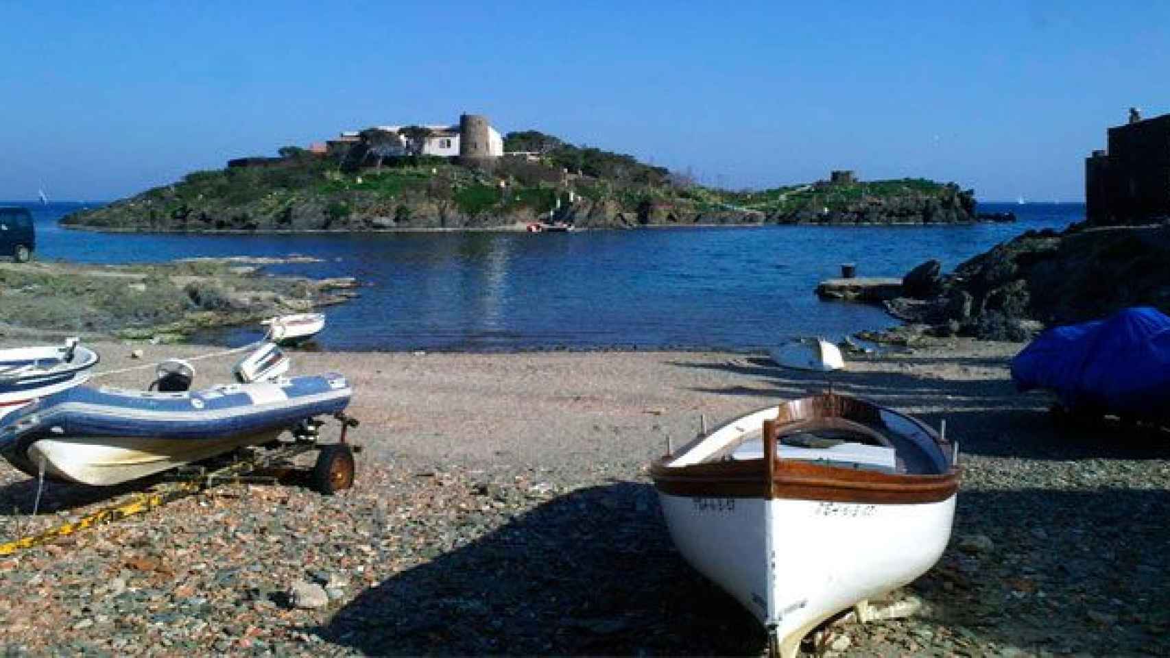 Vista de la isla de S'Arenella, que se utiliza para fiestas privadas en la Costa Brava / CG