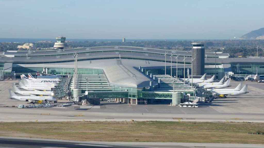 Imagen aérea del Aeropuerto Josep Tarradellas-Barcelona El Prat / EFE