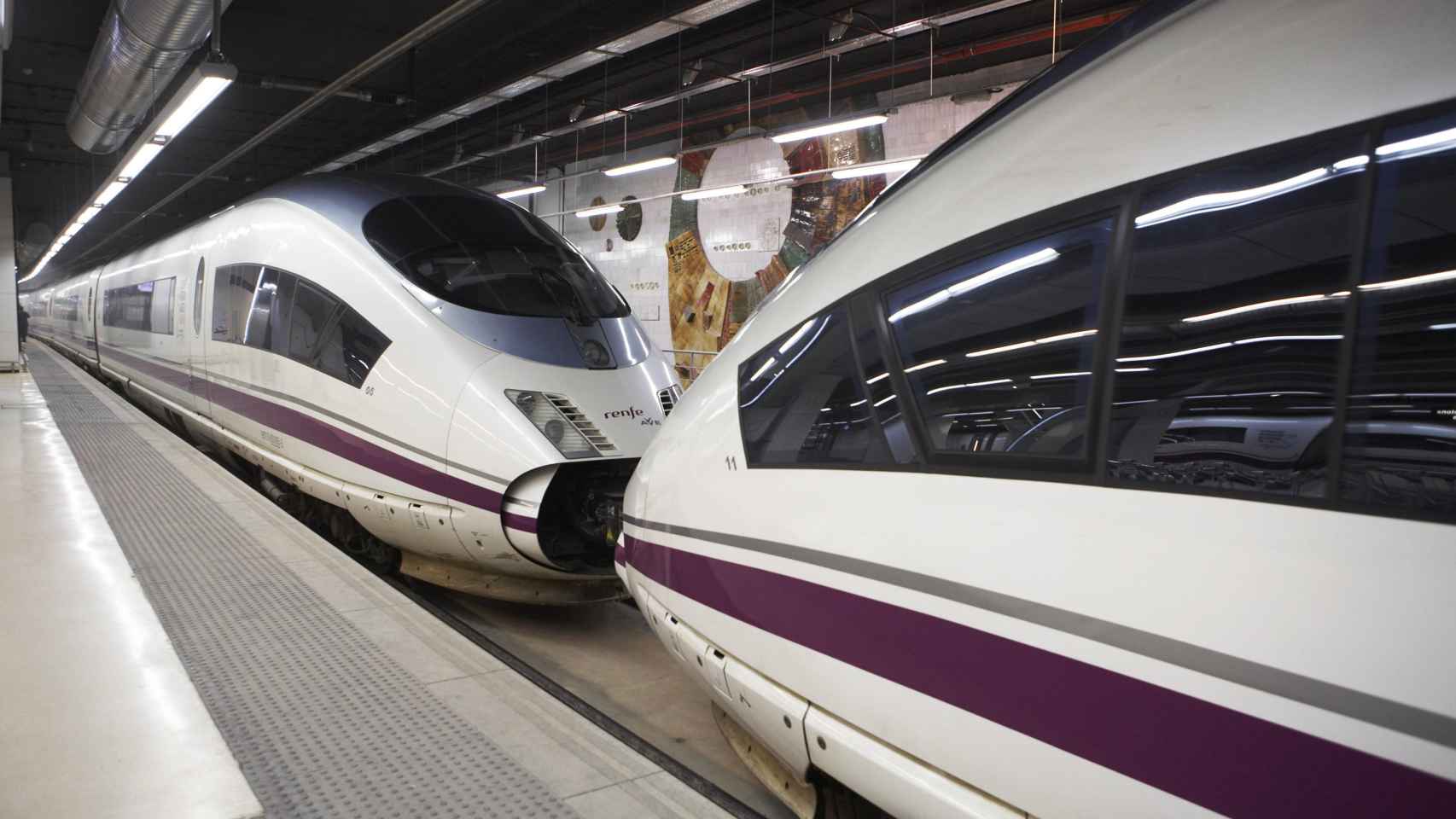 Trenes AVE de Renfe / EP