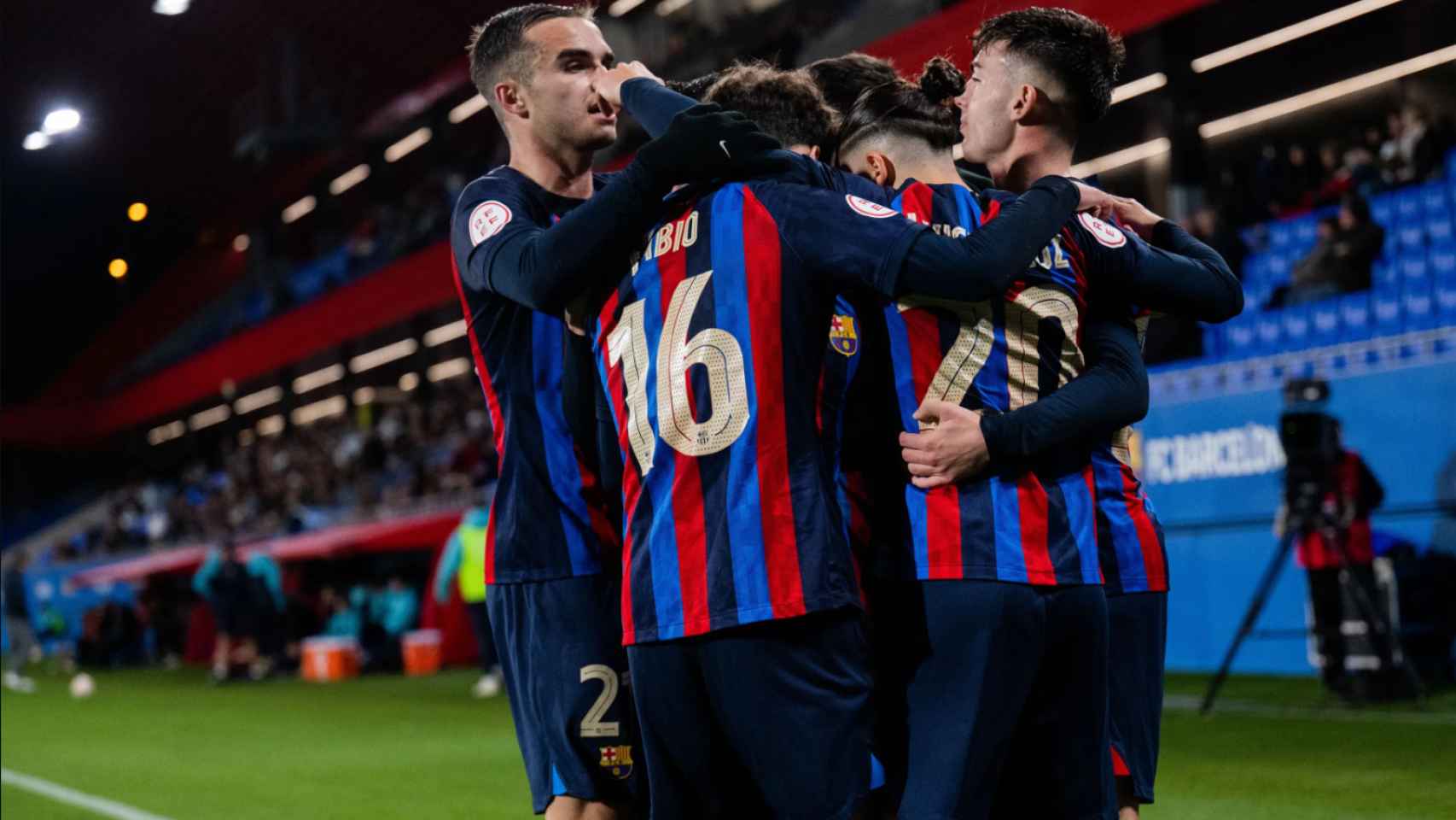 Los jugadores del Barça B celebran uno de los goles contra el Irún / FCB