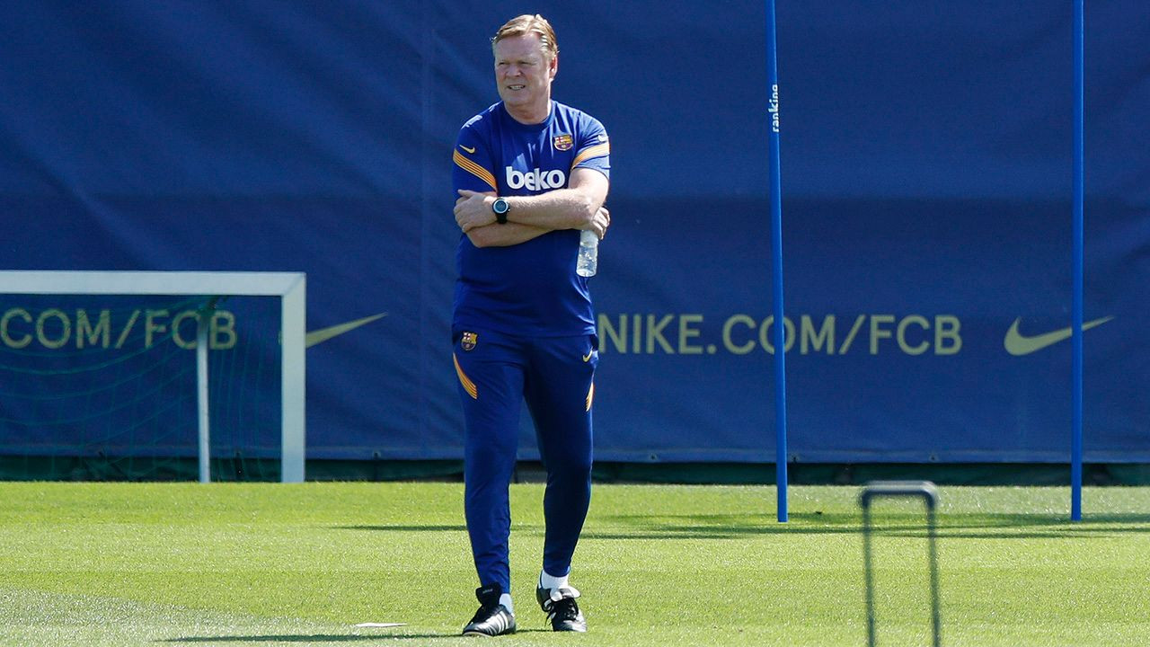 Ronald Koeman, en la imagen en un entrenamiento con el Barça, vivirá su primer partido con público esta pretemporada / FCB