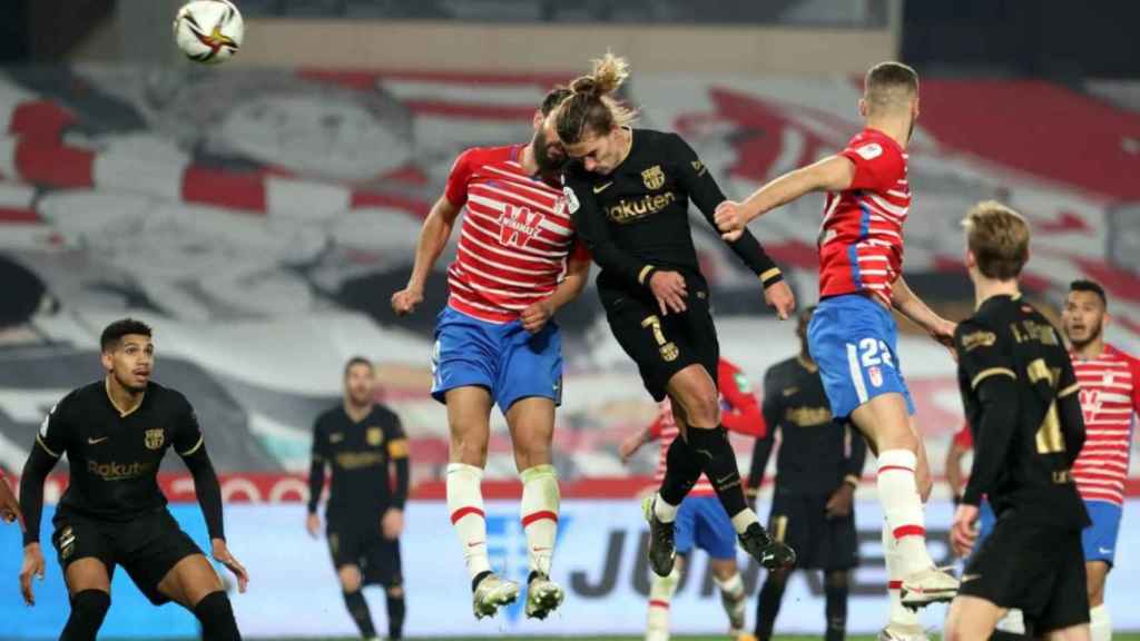 Griezmann en una acción del Barça contra el Granada / FC Barcelona