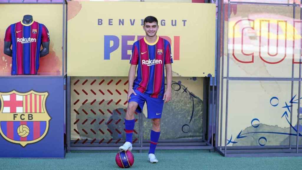 Pedri durante su presentación /FCB