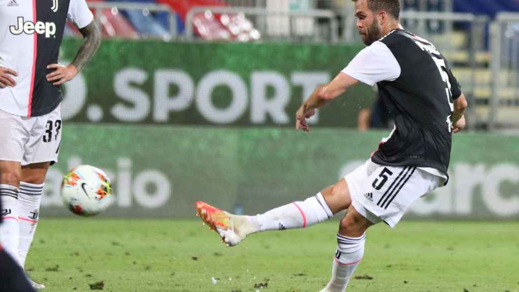 Miralem Pjanic en una acción en su etapa con la Juventus de Turín / EFE