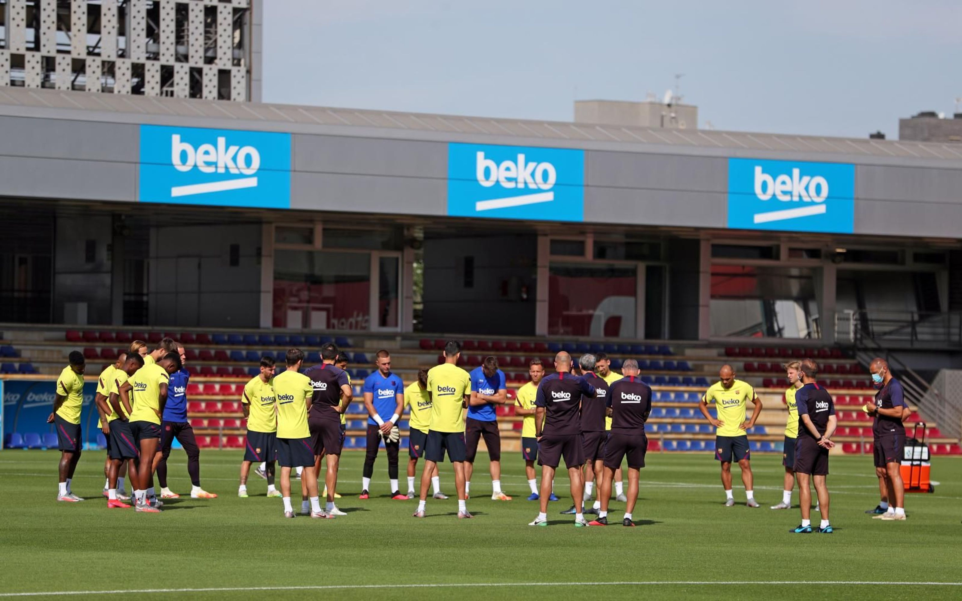 Entrenamiento del Barça con Setién y Messi en cabeza / FC Barcelona