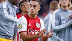 Sergiño Dest en un partido del Ajax / EFE