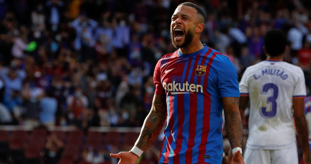 Memphis Depay se atasca en el clásico con el nuevo Barça sin Messi / EFE