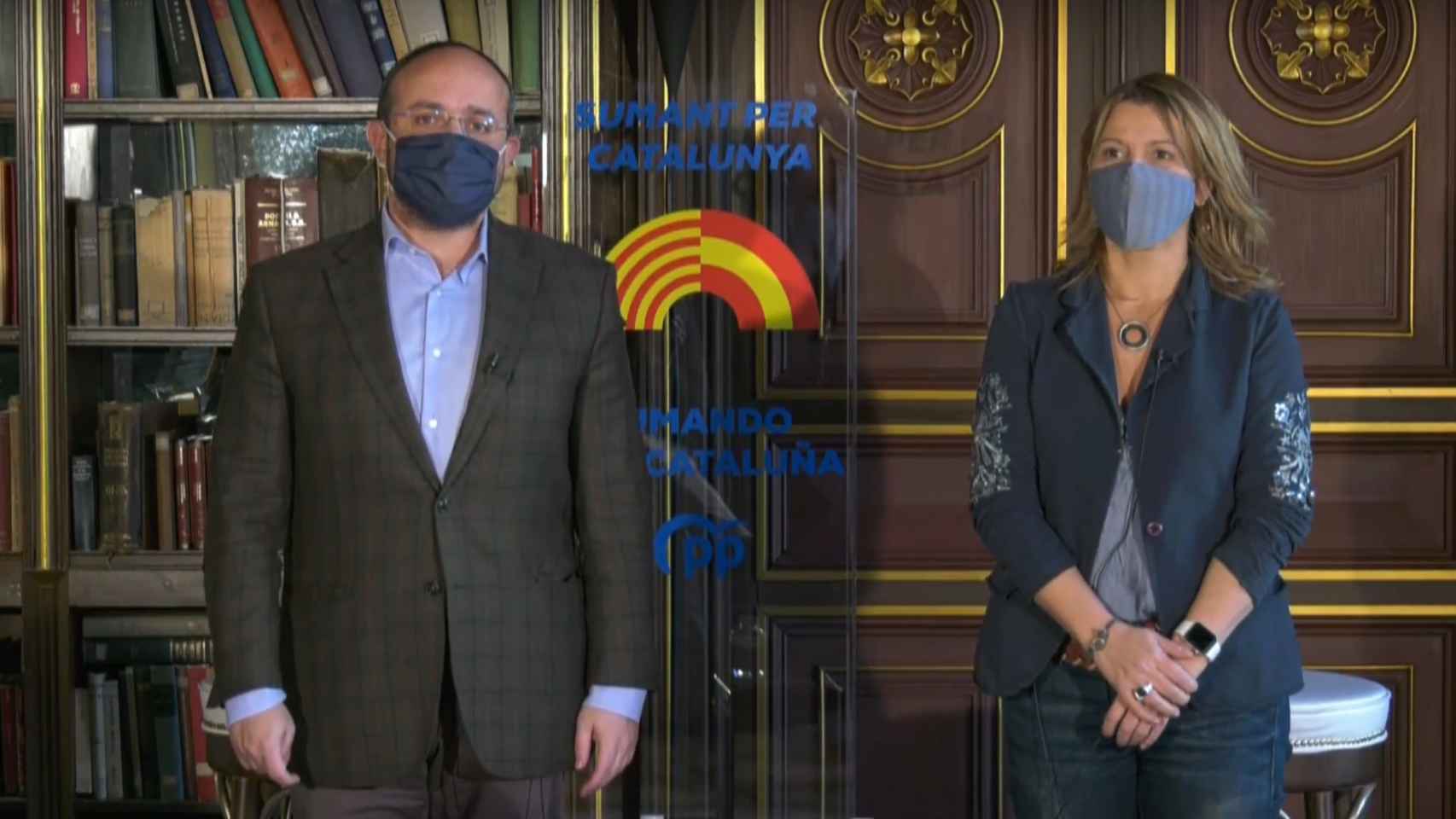 El líder del PP catalán, Alejandro Fernández, junto a la líder de Valents, Eva Parera, que forman parte del constitucionalismo catalán