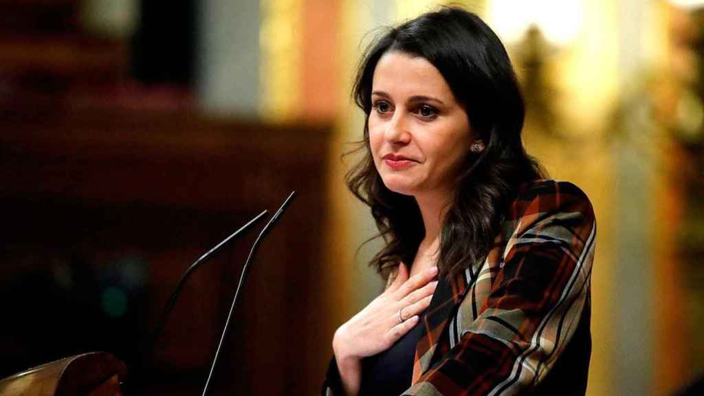 La líder de Ciudadanos, Inés Arrimadas, en la sesión de investidura del Gobierno de Sánchez / EFE