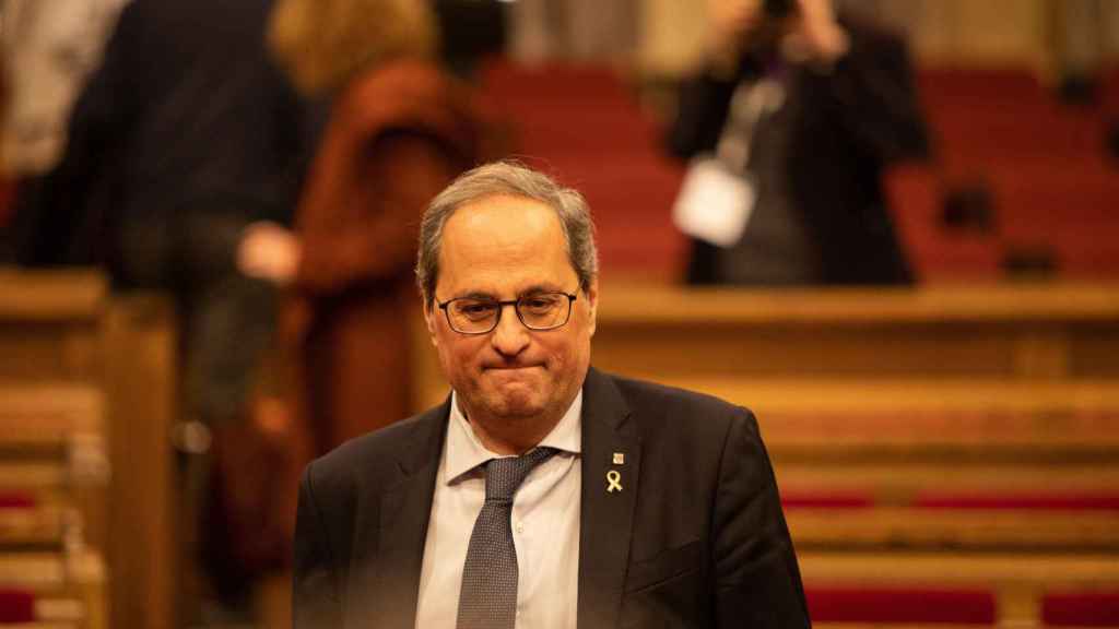 El presidente de la Generalitat, Quim Torra, durante el pleno extraordinario en el Parlament tras la decisión de la Junta Electoral de inhabilitarle / EUROPA PRESS