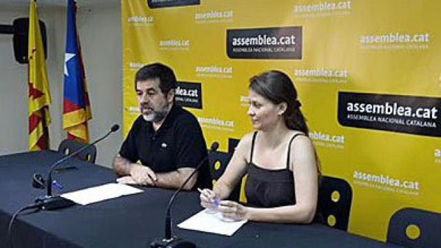 El presidente de la ANC, Jordi Sànchez, y la coordinadora de Incidencia Política, Meritxell Serret