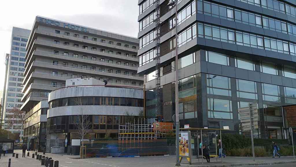 Obras en el Nobu, el hotel de Robert de Niro en Barcelona, para reformar su terraza / VR - CG