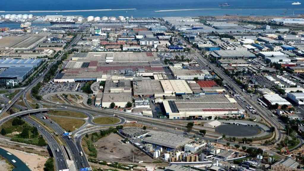 Vista aérea de la planta de Nissan Motor Ibérica en la Zona Franca de Barcelona