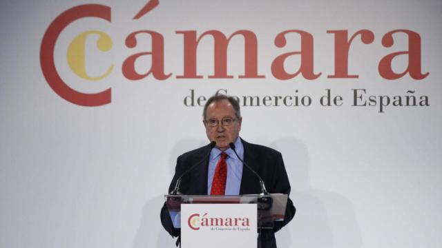 El presidente de la Cámara de Comercio de España, José Luis Bonet, preocupado por la digitalización de las pymes  / EFE