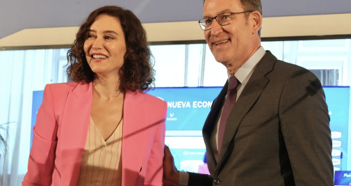 Isabel Díaz Ayuso, presidenta de la Comunidad de Madrid, junto al presidente nacional del PP, Alberto Núñez-Feijóo / EP