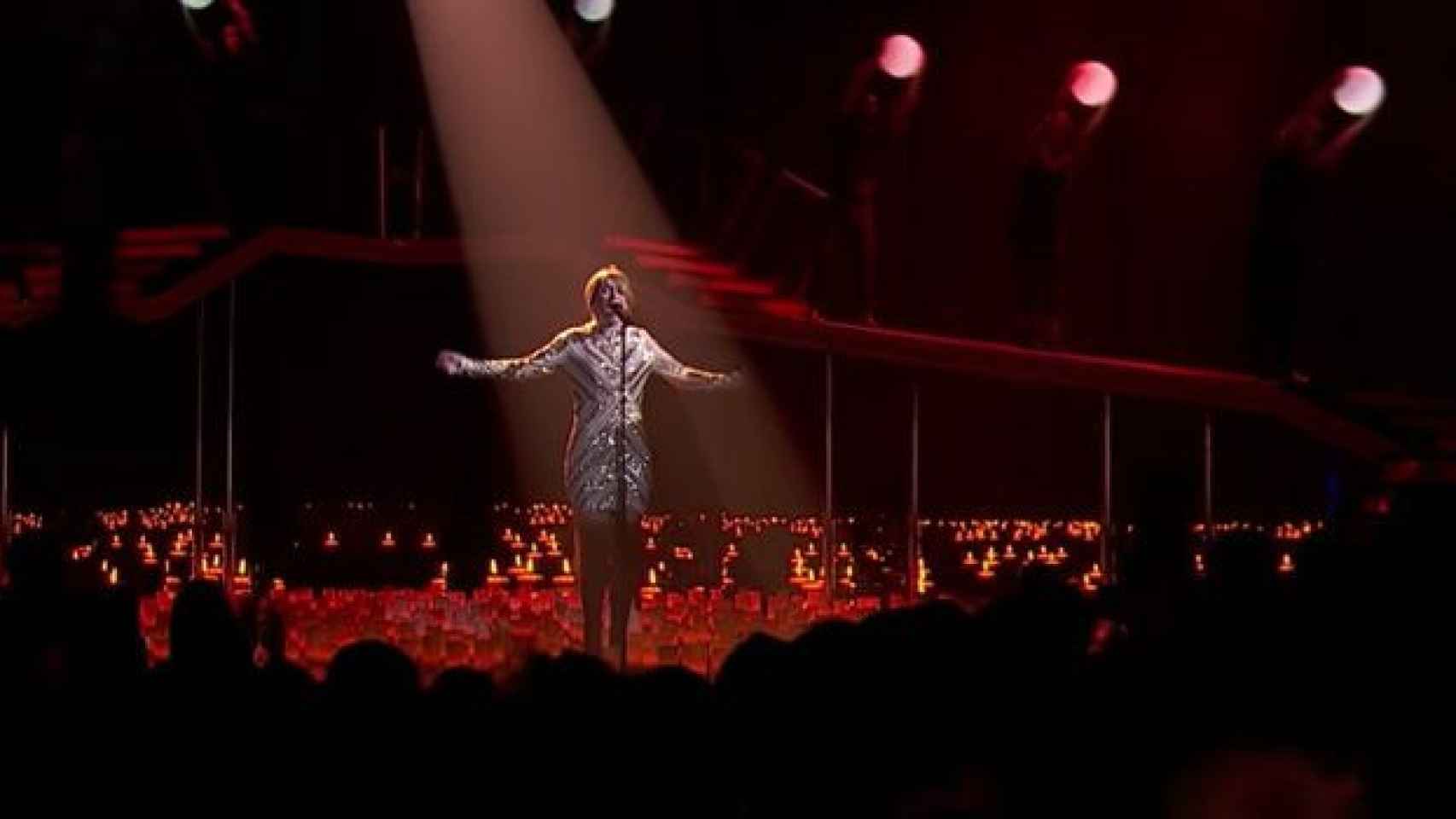 Amaia durante su actuación en la gala 9 de 'Operación Triunfo' 2017 / CD