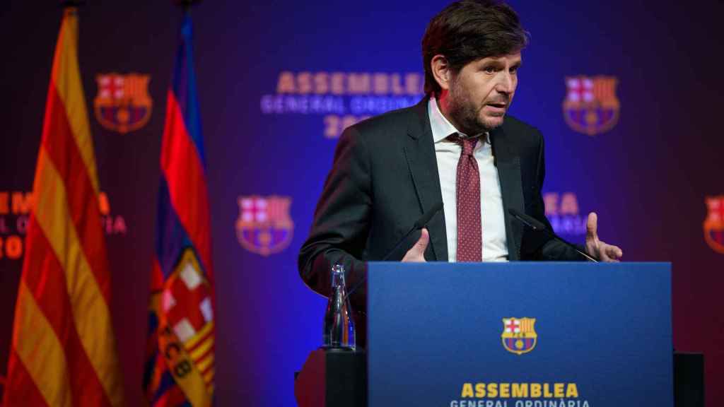 Mateu Alemany expone los números del mercado de fichajes ante los socios del Barça / FCB