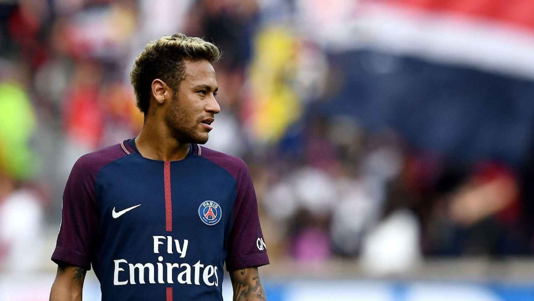 Neymar Júnior jugando un partido con el PSG / EFE