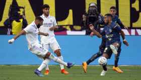 Benzema y Asensio, durante el partido contra el Club América / EFE