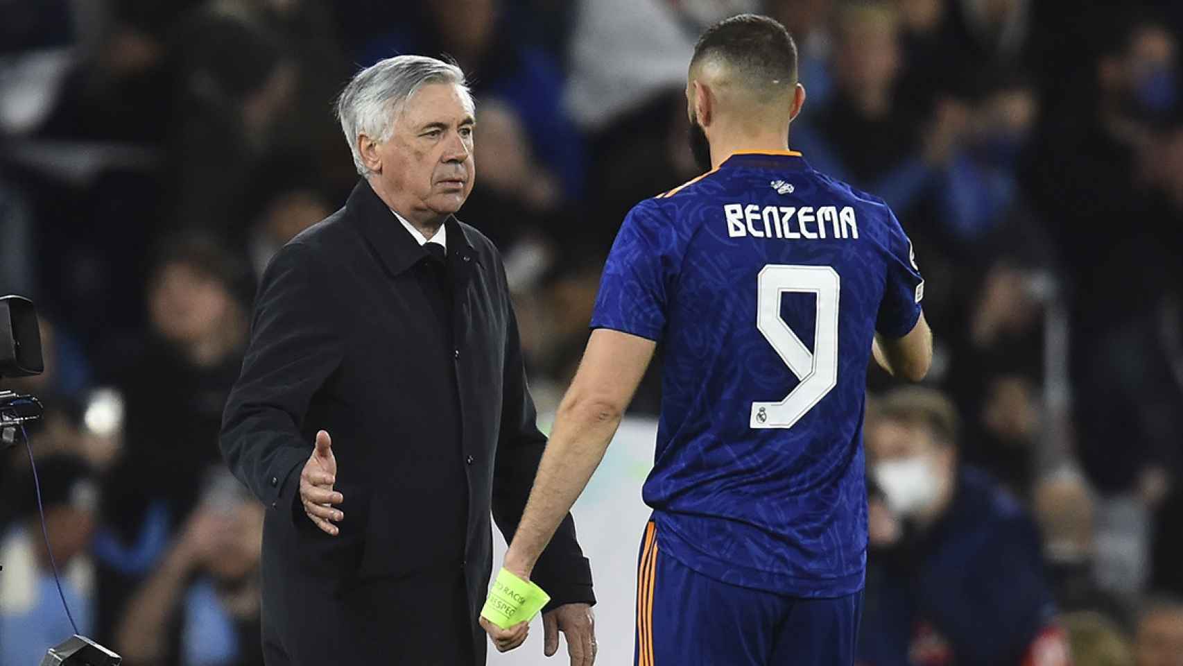 Carlo Ancelotti y Karim Benzema, tras el último partido del Real Madrid contra el City de Guardiola / EFE