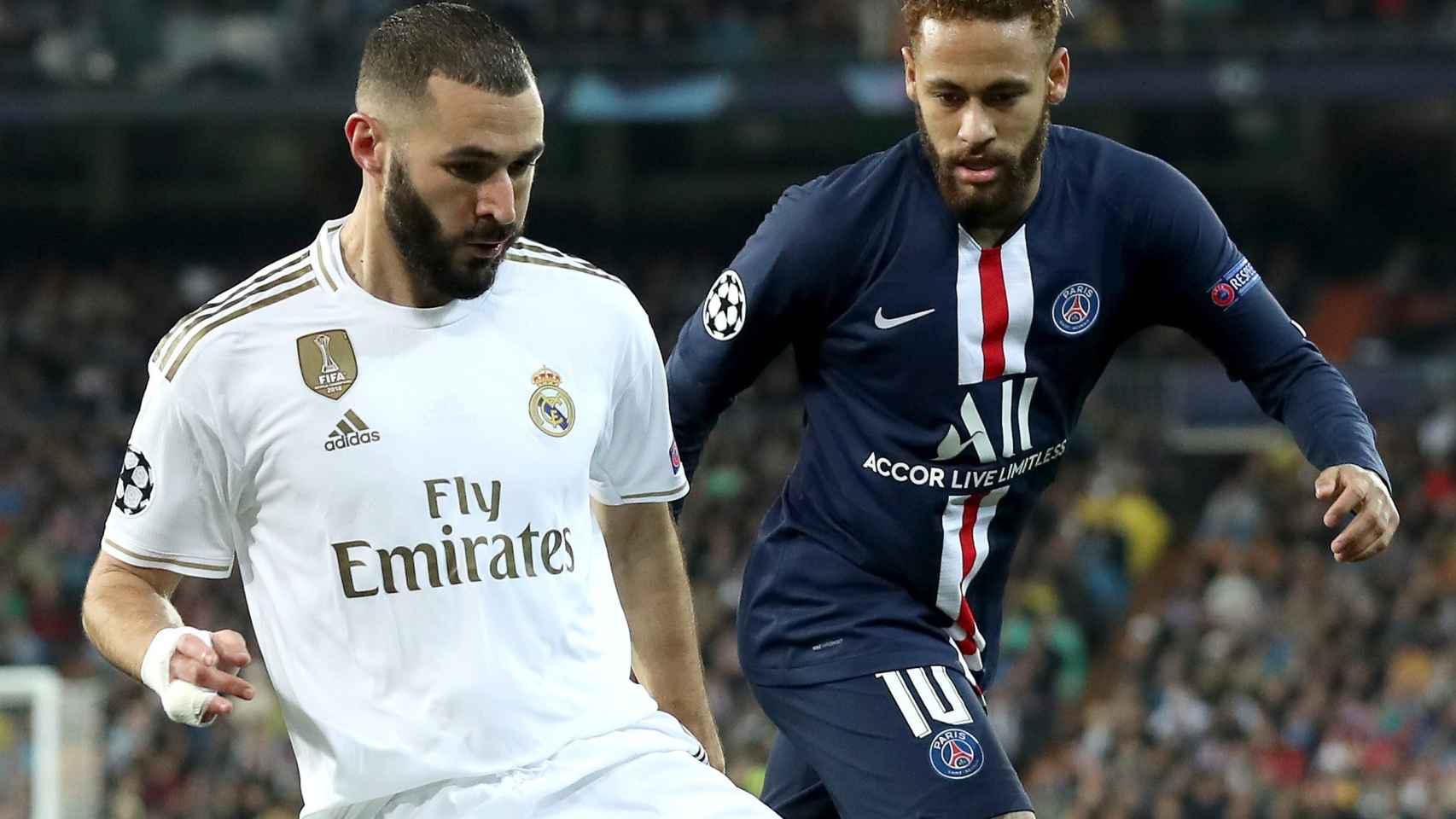 Benzema, en una acción ante el PSG de Neymar | EFE