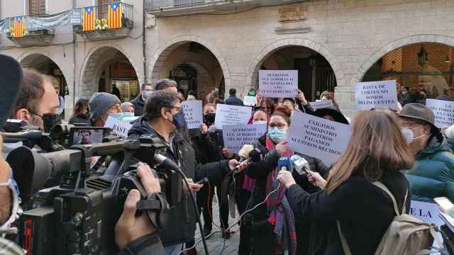 Protesta de vecinos contra los cortes de luz en los barrios periféricos de Girona / AAVV BARRI VELL GIRONA