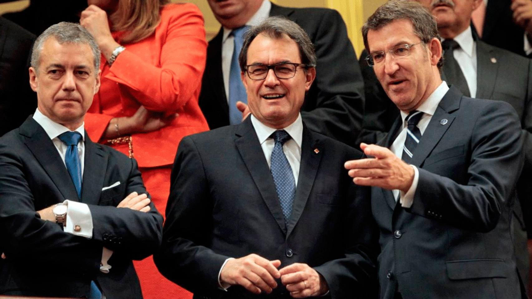 Iñigo Urkullu, Artur Mas y Alberto Núñez Feijóo durante la proclamación de Felipe VI. Los tres han sido presidentes de Galeusca / EFE