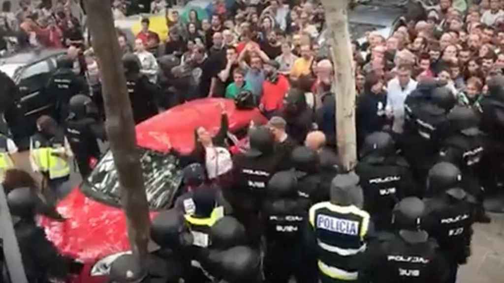 Las cargas policiales en la escuela Fedac Horta del 1-O causaron cuatro heridos