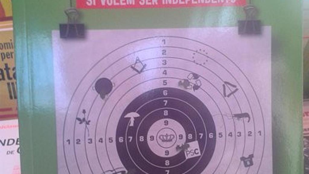 Portada del libro '99 cosas que hemos de aniquilar si queremos ser independientes' (Ara Llibres) de Jair Domínguez, que se vende en la librería del Centro Cultural del Borne