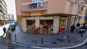 La frutería de la calle Mestre Candi de L'Hospitalet / GOOGLE