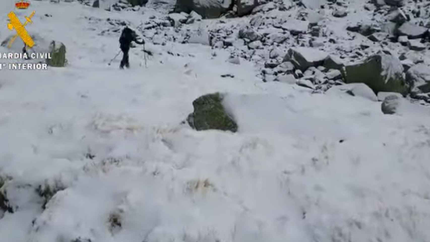 La Guardia Civil busca contra reloj al montañero catalán desaparecido en Salamanca / GC