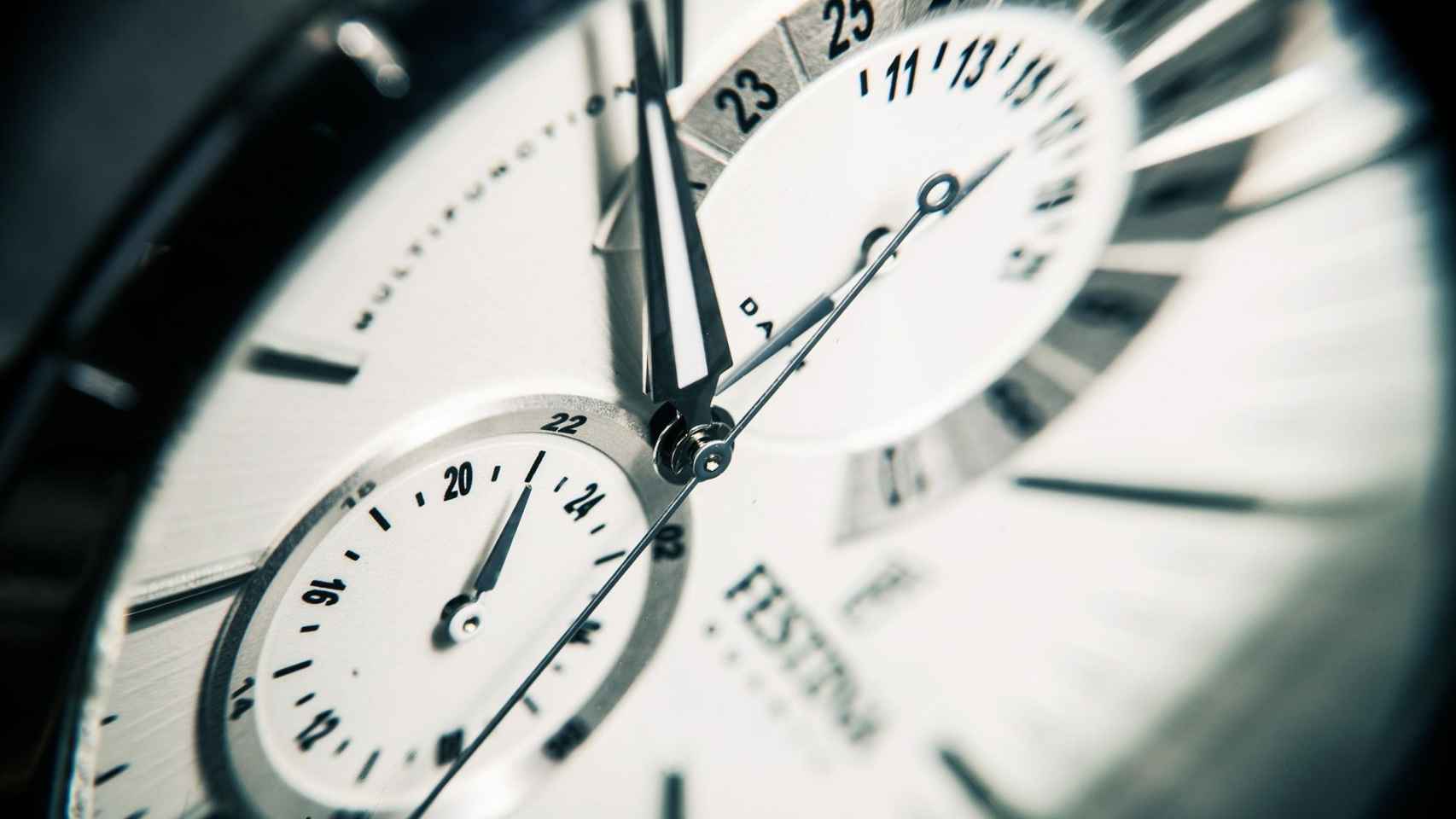 Un reloj de muñeca que marca el horario / PIXABAY