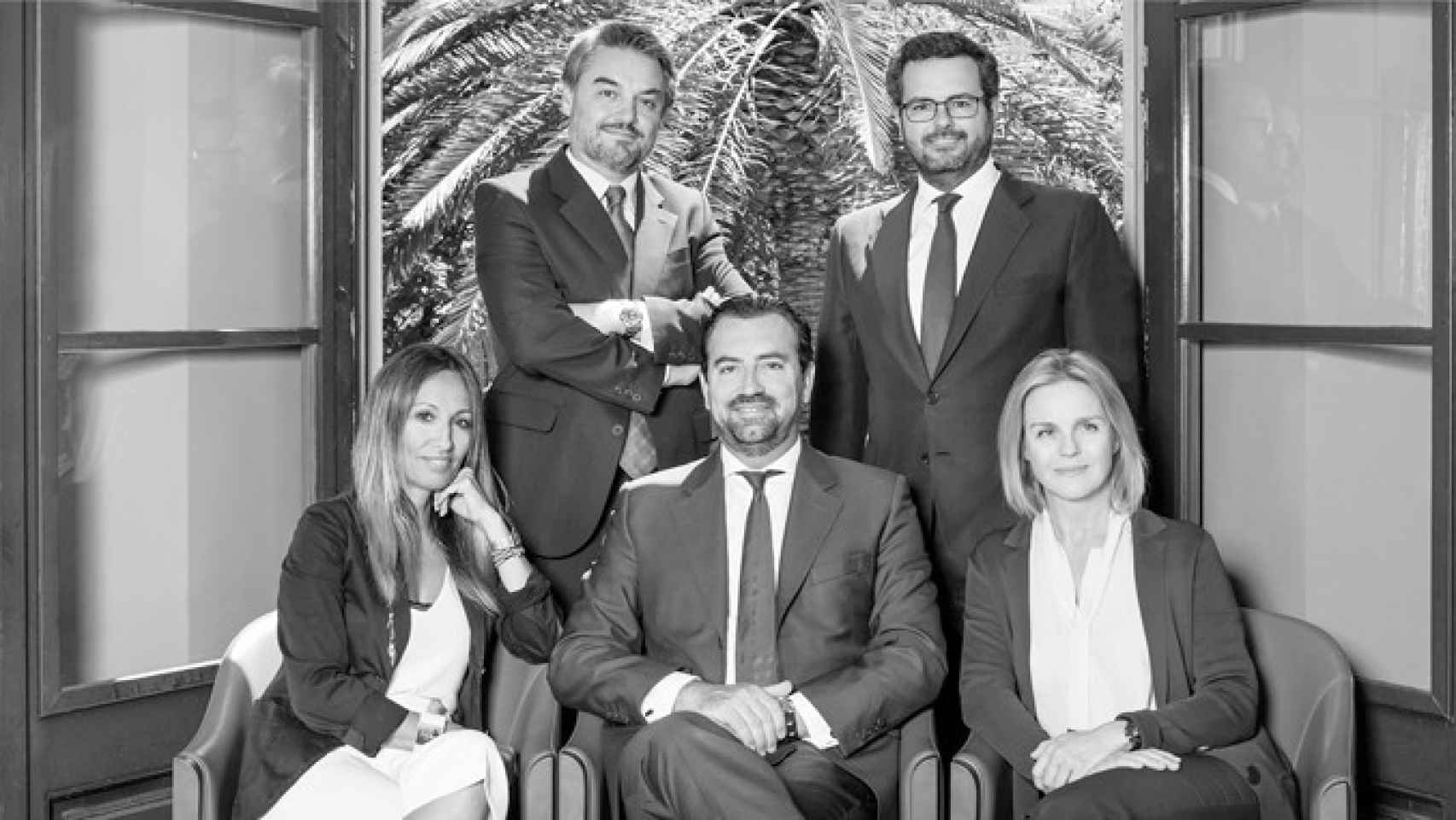 El equipo de profesionales del bufete de abogados CHR Legal